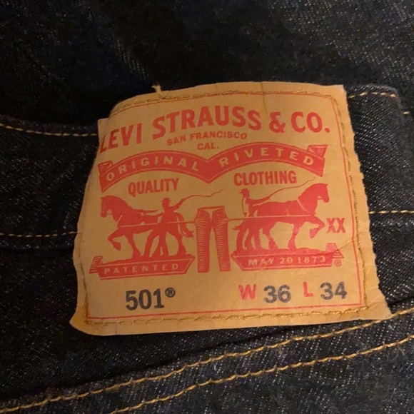 Mens Levi’s 36x34 relaxed/straight leg. Worn once - Picture 3 of 8